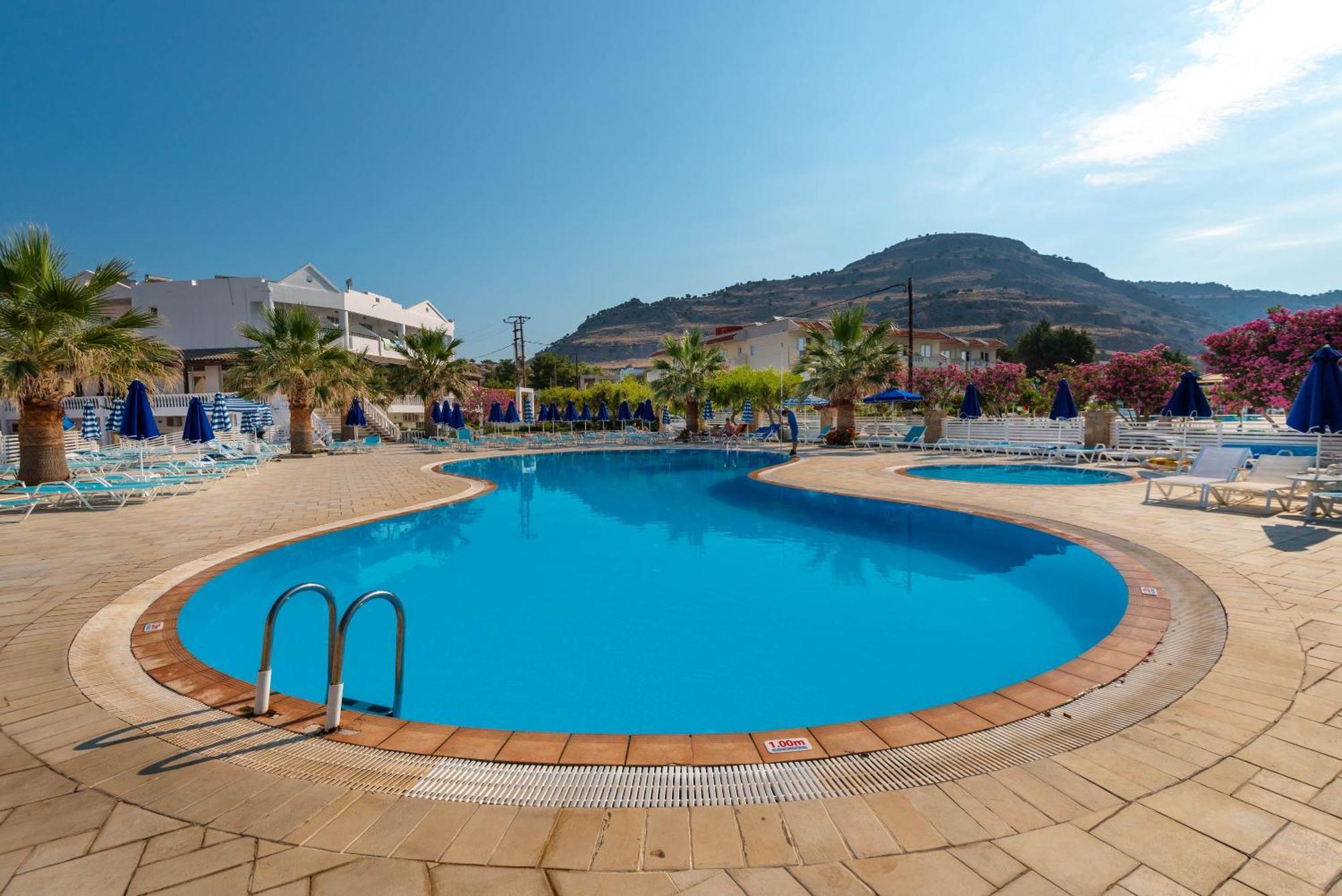 קיוטארי Elvita Beach Hotel מראה חיצוני תמונה