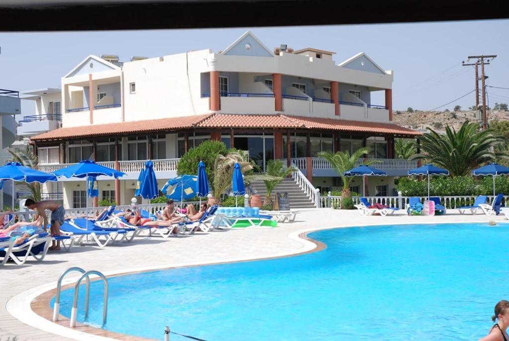 קיוטארי Elvita Beach Hotel מראה חיצוני תמונה